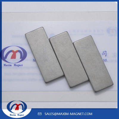 China Neodymium plate magnets phosphate coating thin neodymium block magnet supplier